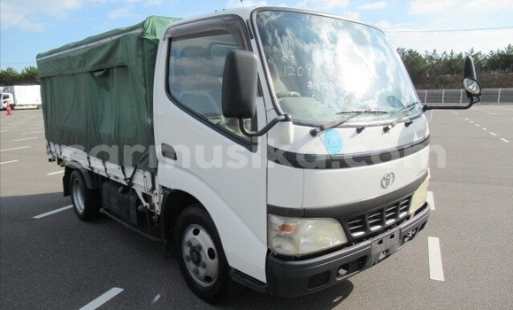 Acheter Occasion Voiture Toyota Dyna Blanc à Beitbridge, Matabeleland South Acheter Occasion Voiture Toyota Dyna Blanc à Beitbridge, Matabeleland South