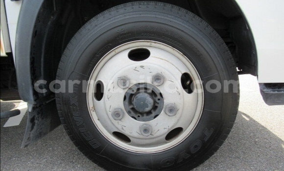 Acheter Occasion Voiture Toyota Dyna Blanc à Beitbridge, Matabeleland South Acheter Occasion Voiture Toyota Dyna Blanc à Beitbridge, Matabeleland South