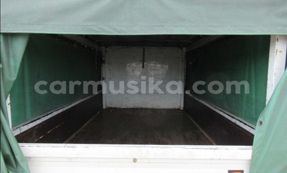 Acheter Occasion Voiture Toyota Dyna Blanc à Beitbridge, Matabeleland South Acheter Occasion Voiture Toyota Dyna Blanc à Beitbridge, Matabeleland South