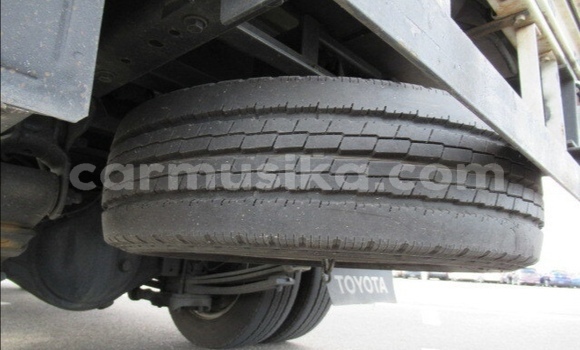 Acheter Occasion Voiture Toyota Dyna Blanc à Beitbridge, Matabeleland South Acheter Occasion Voiture Toyota Dyna Blanc à Beitbridge, Matabeleland South