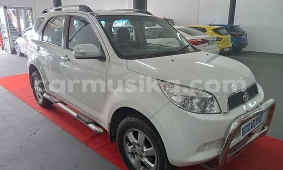 Nunua Ilio tumika Daihatsu Terios Nyeupe Gari ndani ya Beitbridge nchini Matabeleland Kusini