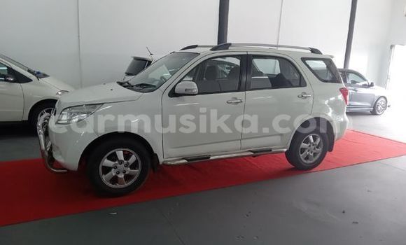Acheter Occasion Voiture Daihatsu Terios Blanc à Beitbridge, Matabeleland South Acheter Occasion Voiture Daihatsu Terios Blanc à Beitbridge, Matabeleland South