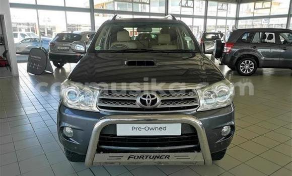 Nunua Ilio tumika Toyota Fortuner Nyingine Gari ndani ya Beitbridge nchini Matabeleland Kusini Nunua Ilio tumika Toyota Fortuner Nyingine Gari ndani ya Beitbridge nchini Matabeleland Kusini