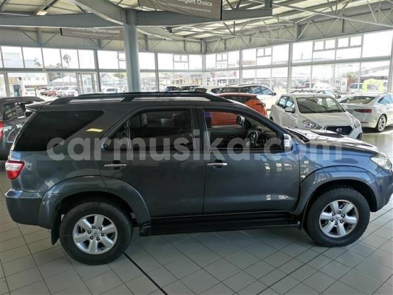 Big with watermark toyota fortuner matabeleland south beitbridge 27527