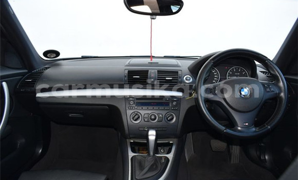 Buy Used BMW 1er White Car in Beitbridge in Matabeleland South Buy Used BMW 1er White Car in Beitbridge in Matabeleland South