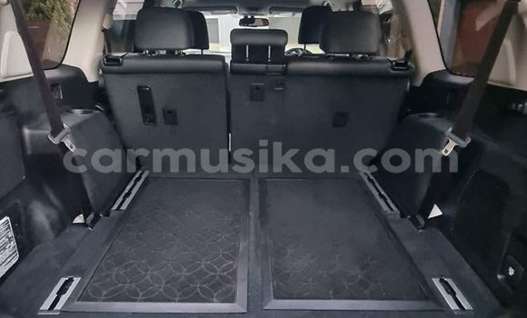 Acheter Occasion Voiture Toyota Land Cruiser Prado Blanc à Beitbridge, Matabeleland South Acheter Occasion Voiture Toyota Land Cruiser Prado Blanc à Beitbridge, Matabeleland South