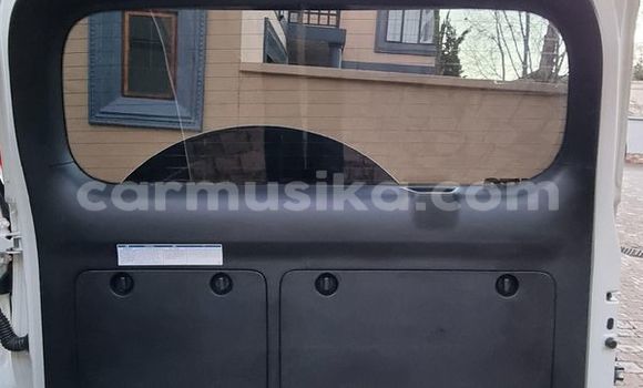 Acheter Occasion Voiture Toyota Land Cruiser Prado Blanc à Beitbridge, Matabeleland South Acheter Occasion Voiture Toyota Land Cruiser Prado Blanc à Beitbridge, Matabeleland South