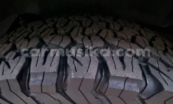 Acheter Occasion Voiture Toyota Land Cruiser Prado Blanc à Beitbridge, Matabeleland South Acheter Occasion Voiture Toyota Land Cruiser Prado Blanc à Beitbridge, Matabeleland South