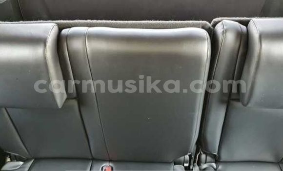 Acheter Occasion Voiture Toyota Kluger Blanc à Beitbridge, Matabeleland South Acheter Occasion Voiture Toyota Kluger Blanc à Beitbridge, Matabeleland South