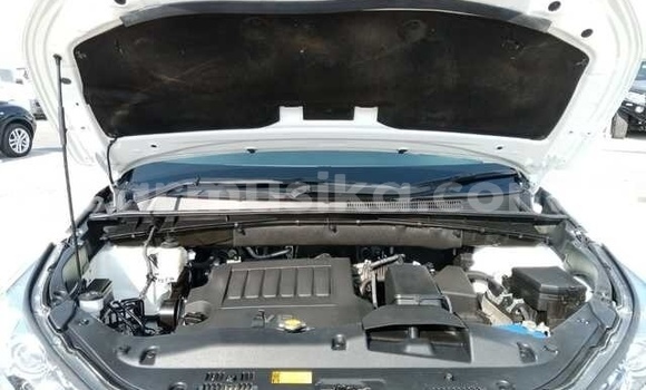 Acheter Occasion Voiture Toyota Kluger Blanc à Beitbridge, Matabeleland South Acheter Occasion Voiture Toyota Kluger Blanc à Beitbridge, Matabeleland South