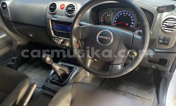 Acheter Occasion Voiture Isuzu KB Blanc à Beitbridge, Matabeleland South Acheter Occasion Voiture Isuzu KB Blanc à Beitbridge, Matabeleland South