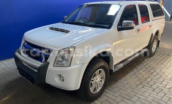 Acheter Occasion Voiture Isuzu KB Blanc à Beitbridge, Matabeleland South Acheter Occasion Voiture Isuzu KB Blanc à Beitbridge, Matabeleland South