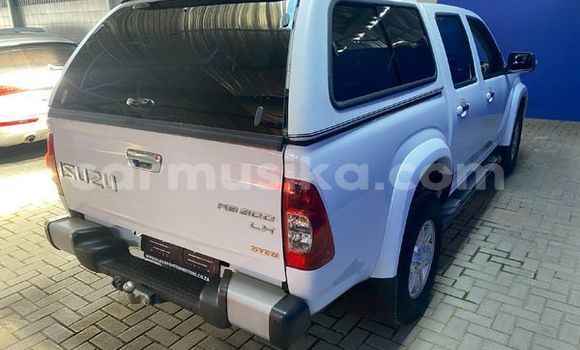 Acheter Occasion Voiture Isuzu KB Blanc à Beitbridge, Matabeleland South Acheter Occasion Voiture Isuzu KB Blanc à Beitbridge, Matabeleland South