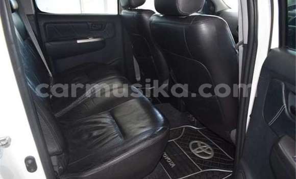 Acheter Occasion Voiture Toyota Hilux Gris à Beitbridge, Matabeleland South Acheter Occasion Voiture Toyota Hilux Gris à Beitbridge, Matabeleland South