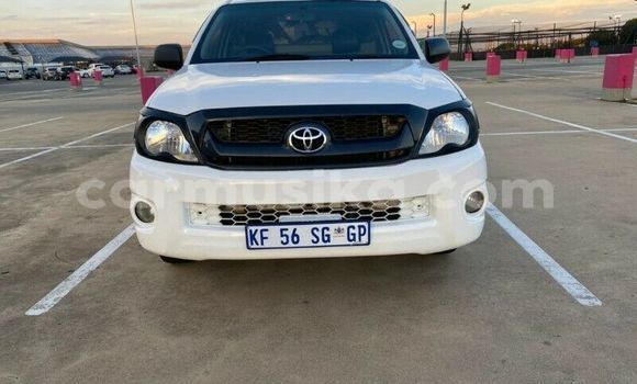 Nunua Ilio tumika Toyota Hilux Nyeupe Gari ndani ya Beitbridge nchini Matabeleland Kusini Nunua Ilio tumika Toyota Hilux Nyeupe Gari ndani ya Beitbridge nchini Matabeleland Kusini