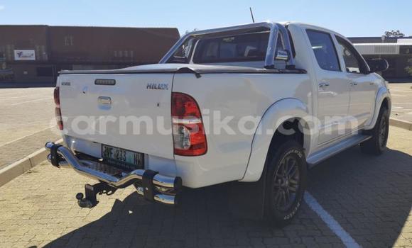 Acheter Occasion Voiture Toyota Hilux Blanc à Beitbridge, Matabeleland South Acheter Occasion Voiture Toyota Hilux Blanc à Beitbridge, Matabeleland South