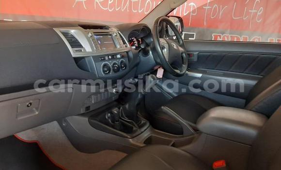 Acheter Occasion Voiture Toyota Hilux Blanc à Beitbridge, Matabeleland South Acheter Occasion Voiture Toyota Hilux Blanc à Beitbridge, Matabeleland South