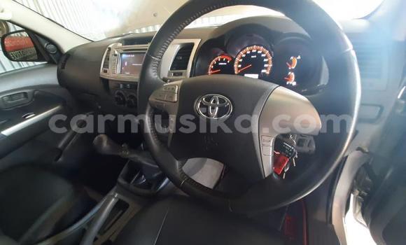 Acheter Occasion Voiture Toyota Hilux Blanc à Beitbridge, Matabeleland South Acheter Occasion Voiture Toyota Hilux Blanc à Beitbridge, Matabeleland South
