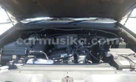 Acheter Occasion Voiture Toyota Land Cruiser Noir à Beitbridge, Matabeleland South Acheter Occasion Voiture Toyota Land Cruiser Noir à Beitbridge, Matabeleland South