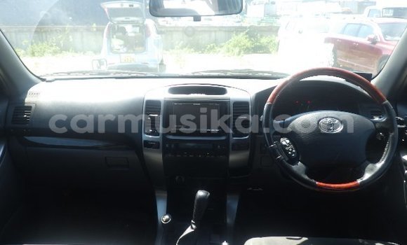 Acheter Occasion Voiture Toyota Land Cruiser Noir à Beitbridge, Matabeleland South Acheter Occasion Voiture Toyota Land Cruiser Noir à Beitbridge, Matabeleland South