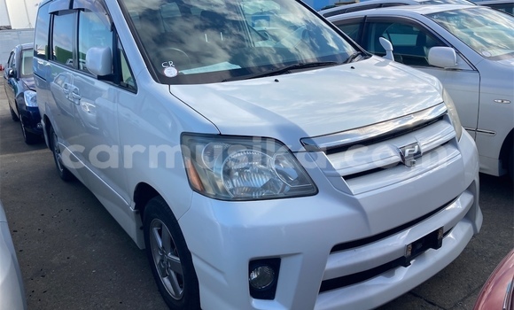 Nunua Ilio tumika Toyota Noah Nyingine Gari ndani ya Beitbridge nchini Matabeleland Kusini