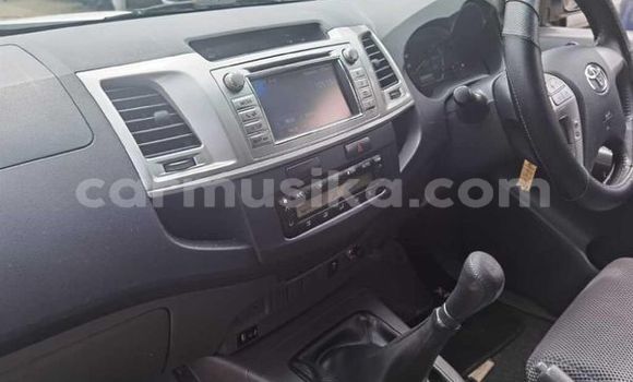 Acheter Occasion Voiture Toyota Hilux Blanc à Beitbridge, Matabeleland South Acheter Occasion Voiture Toyota Hilux Blanc à Beitbridge, Matabeleland South