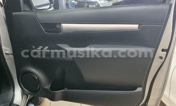 Nunua Ilio tumika Toyota Hilux Nyingine Gari ndani ya Beitbridge nchini Matabeleland Kusini Nunua Ilio tumika Toyota Hilux Nyingine Gari ndani ya Beitbridge nchini Matabeleland Kusini