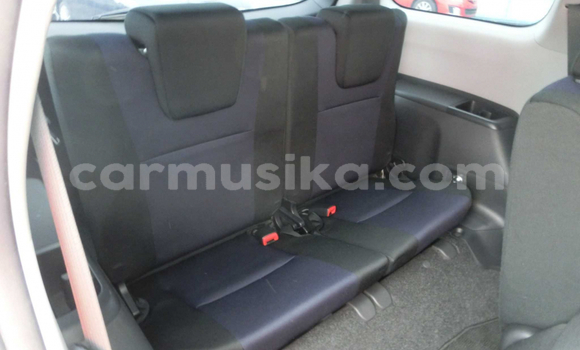 Nunua Ilio tumika Toyota Wish Nyeupe Gari ndani ya Beitbridge nchini Matabeleland Kusini Nunua Ilio tumika Toyota Wish Nyeupe Gari ndani ya Beitbridge nchini Matabeleland Kusini