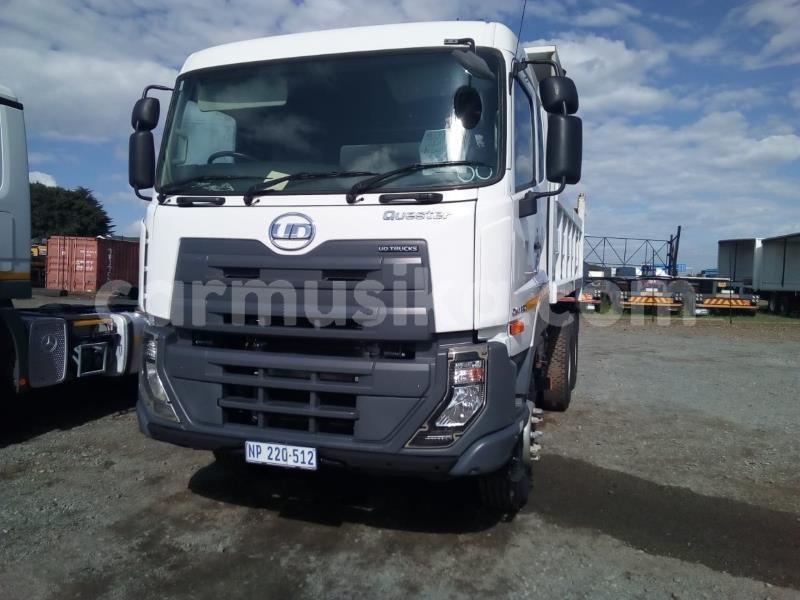 Big with watermark mercedes benz tipper matabeleland south beitbridge 27552