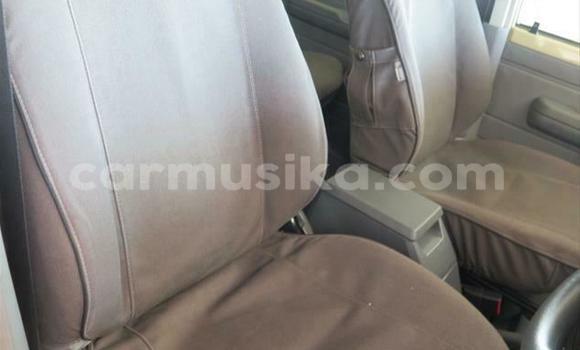 Acheter Occasion Voiture Toyota Land Cruiser Marron à Beitbridge, Matabeleland South Acheter Occasion Voiture Toyota Land Cruiser Marron à Beitbridge, Matabeleland South