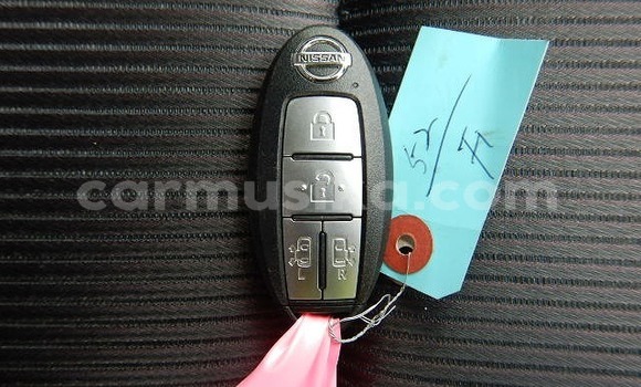 Tenga Tsaru Nissan Serena Tsvuku Mota in Beitbridge in Matabeleland South Tenga Tsaru Nissan Serena Tsvuku Mota in Beitbridge in Matabeleland South