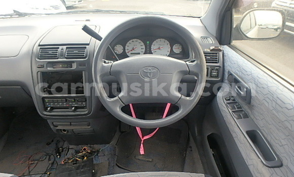 Buy Used Toyota Ipsum White Car in Beitbridge in Matabeleland South Buy Used Toyota Ipsum White Car in Beitbridge in Matabeleland South