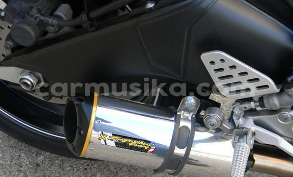 Nunua Ilio tumika Yamaha Aerox Bluu Bike ndani ya Beitbridge nchini Matabeleland Kusini Nunua Ilio tumika Yamaha Aerox Bluu Bike ndani ya Beitbridge nchini Matabeleland Kusini