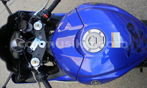 Nunua Ilio tumika Yamaha Aerox Bluu Bike ndani ya Beitbridge nchini Matabeleland Kusini Nunua Ilio tumika Yamaha Aerox Bluu Bike ndani ya Beitbridge nchini Matabeleland Kusini