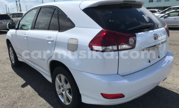 Buy Used Toyota Harrier Silver Car in Beitbridge in Matabeleland South Buy Used Toyota Harrier Silver Car in Beitbridge in Matabeleland South