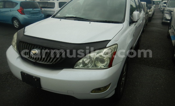 Buy Used Toyota Harrier Silver Car in Beitbridge in Matabeleland South Buy Used Toyota Harrier Silver Car in Beitbridge in Matabeleland South
