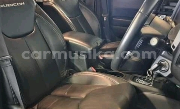 Buy Used Jeep Commander Green Car in Beitbridge in Matabeleland South Buy Used Jeep Commander Green Car in Beitbridge in Matabeleland South