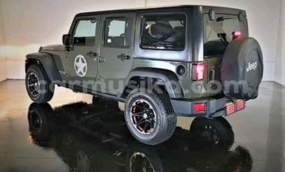 Buy Used Jeep Commander Green Car in Beitbridge in Matabeleland South Buy Used Jeep Commander Green Car in Beitbridge in Matabeleland South