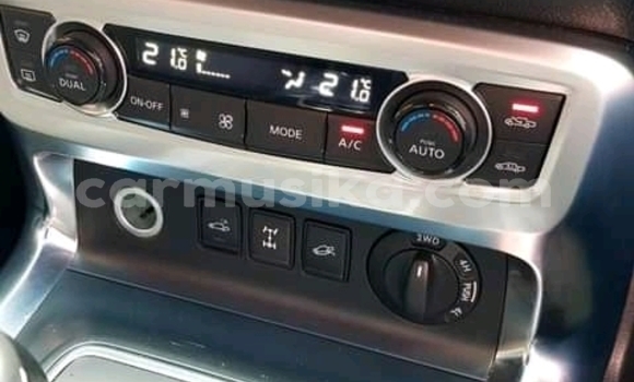 Nunua Ilio tumika Mercedes-Benz GLC 250D Nyeupe Gari ndani ya Beitbridge nchini Matabeleland Kusini Nunua Ilio tumika Mercedes-Benz GLC 250D Nyeupe Gari ndani ya Beitbridge nchini Matabeleland Kusini