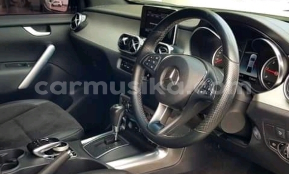 Nunua Ilio tumika Mercedes-Benz GLC 250D Nyeupe Gari ndani ya Beitbridge nchini Matabeleland Kusini Nunua Ilio tumika Mercedes-Benz GLC 250D Nyeupe Gari ndani ya Beitbridge nchini Matabeleland Kusini