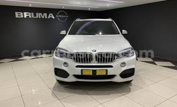 Acheter Occasion Voiture BMW X5 M Blanc à Beitbridge, Matabeleland South Acheter Occasion Voiture BMW X5 M Blanc à Beitbridge, Matabeleland South