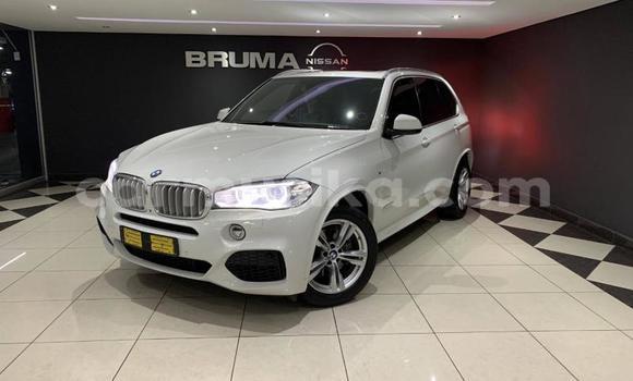 Acheter Occasion Voiture BMW X5 M Blanc à Beitbridge, Matabeleland South Acheter Occasion Voiture BMW X5 M Blanc à Beitbridge, Matabeleland South