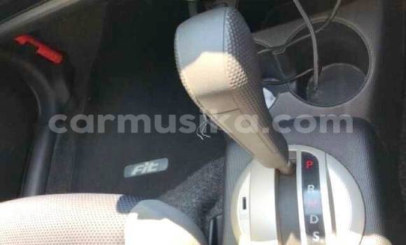 Buy Used Honda Fit Blue Car in Beitbridge in Matabeleland South Buy Used Honda Fit Blue Car in Beitbridge in Matabeleland South