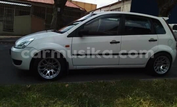 Buy Used Ford Fiesta White Car in Beitbridge in Matabeleland South Buy Used Ford Fiesta White Car in Beitbridge in Matabeleland South