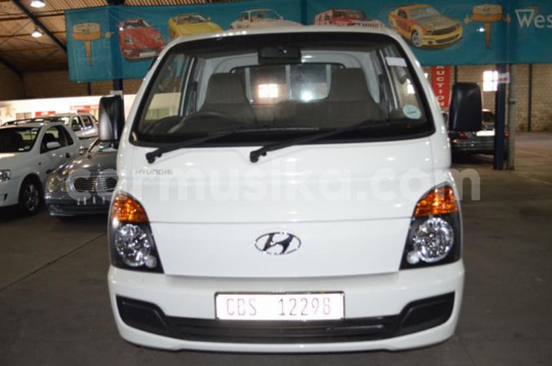 Big with watermark hyundai h1 matabeleland south beitbridge 27599