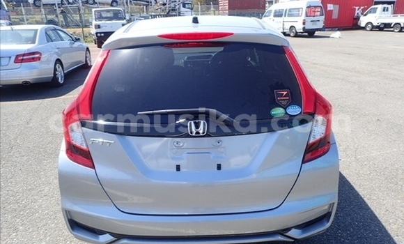 Buy Used Honda Fit Silver Car in Beitbridge in Matabeleland South Buy Used Honda Fit Silver Car in Beitbridge in Matabeleland South