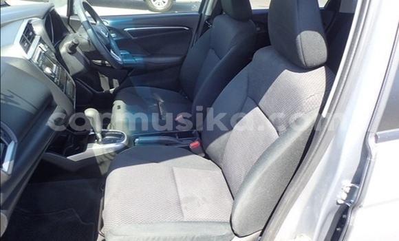 Buy Used Honda Fit Silver Car in Beitbridge in Matabeleland South Buy Used Honda Fit Silver Car in Beitbridge in Matabeleland South