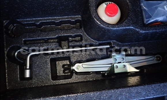 Buy Used Honda Fit Silver Car in Beitbridge in Matabeleland South Buy Used Honda Fit Silver Car in Beitbridge in Matabeleland South