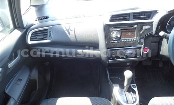 Buy Used Honda Fit Silver Car in Beitbridge in Matabeleland South Buy Used Honda Fit Silver Car in Beitbridge in Matabeleland South