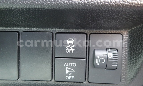 Buy Used Honda Fit Silver Car in Beitbridge in Matabeleland South Buy Used Honda Fit Silver Car in Beitbridge in Matabeleland South